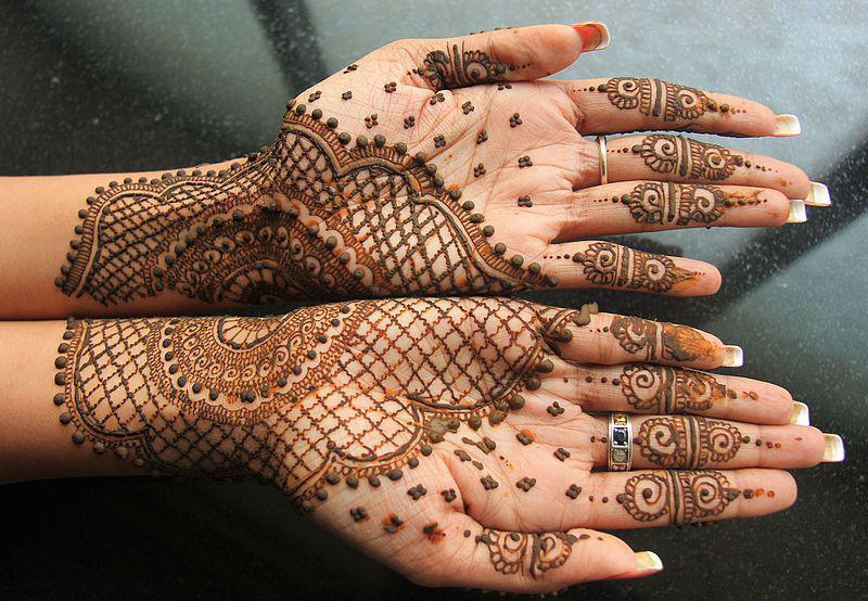 A bride's henna design.