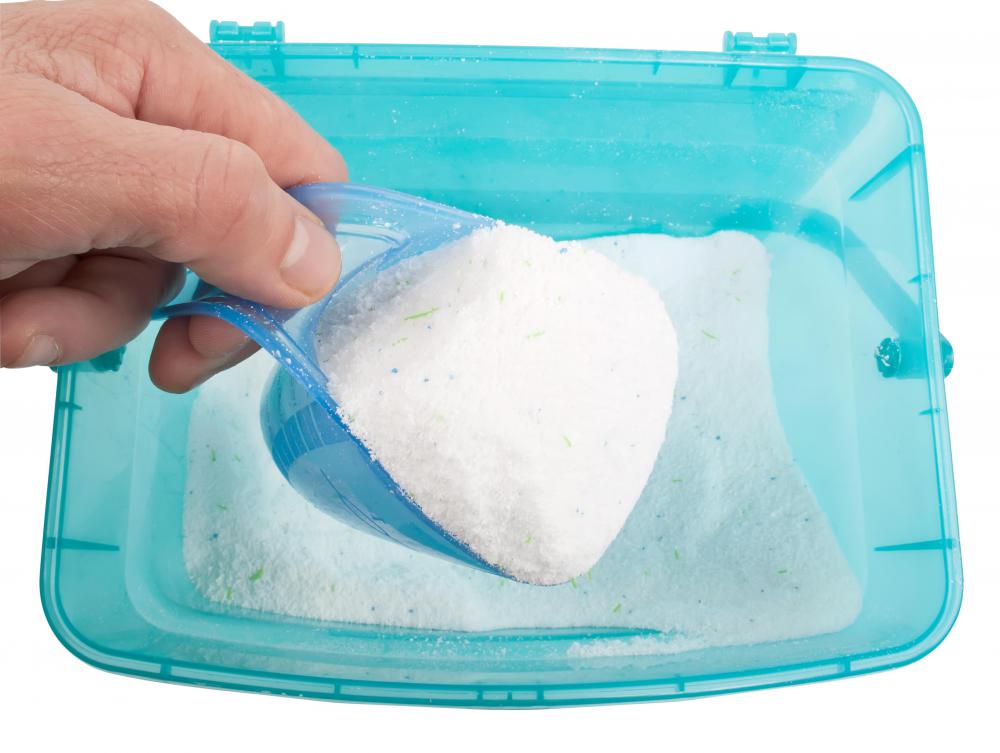 An allergic to detergent residue on clothing can result in dry skin.