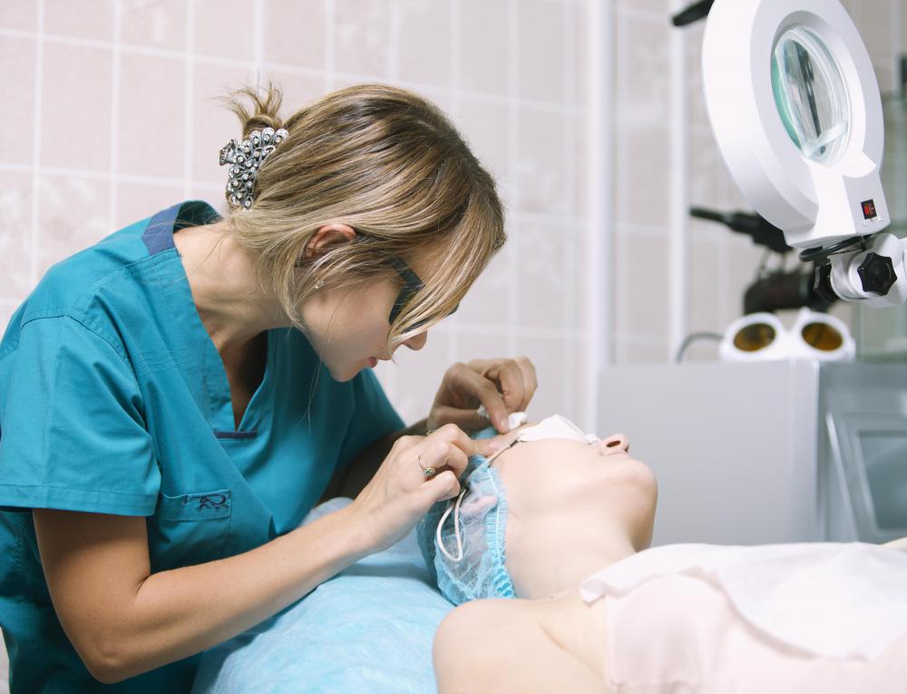 An ultrasound face lift is a less invasive alternative to traditional face lift procedures.