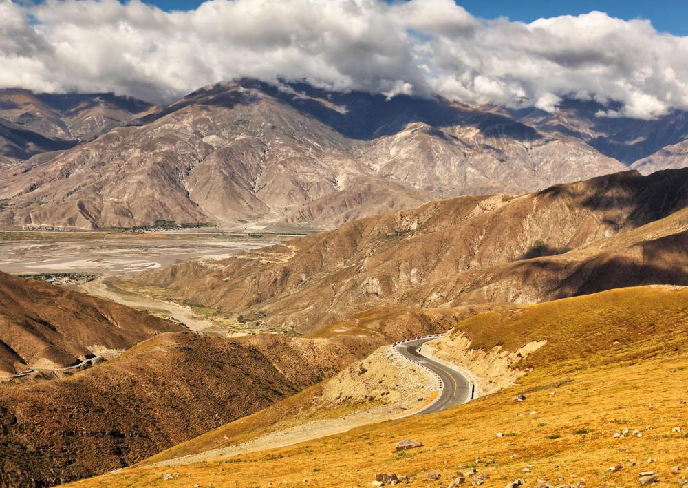 Bath salts mined in the Himalayas are known for their natural pink color.