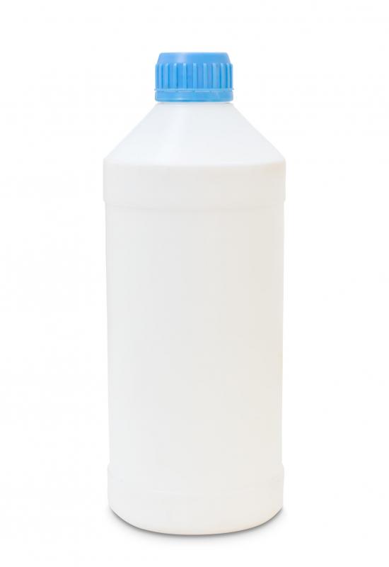 Isopropyl alcohol, which should be used to clean the nail bed before applying gel nails.