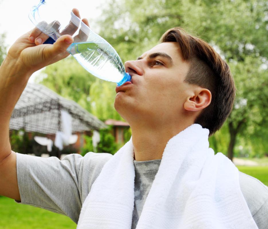 To a certain extent, staying hydrated can prevent groin chafing.