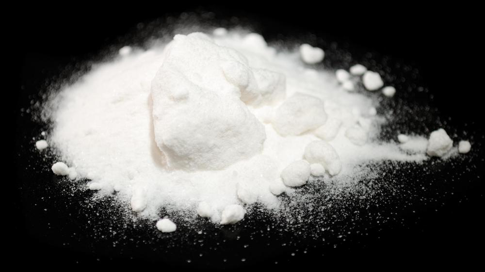 Baking soda is a common ingredient in natural douches.