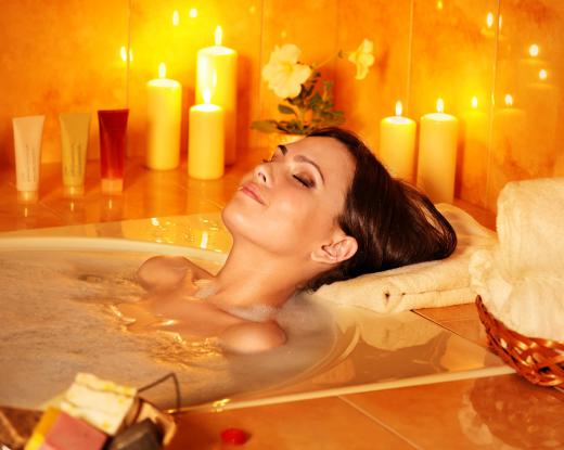 Saving pumicing for the end of a bath may ensure that the skin is very moist.