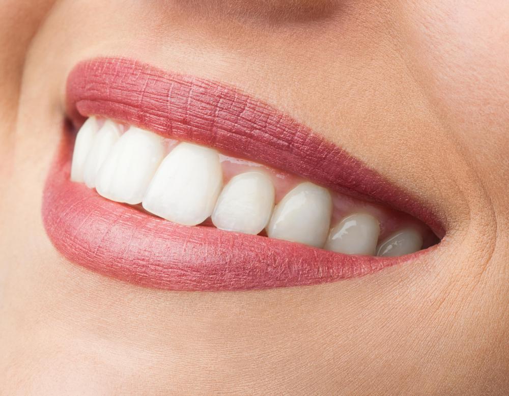 Soft drinks are harmful to tooth enamel.