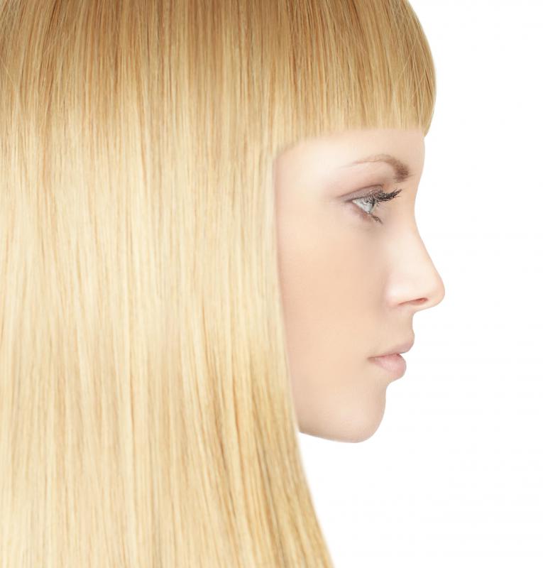 Blonds can look good against a pale complexion that lacks any pink or yellow undertones.