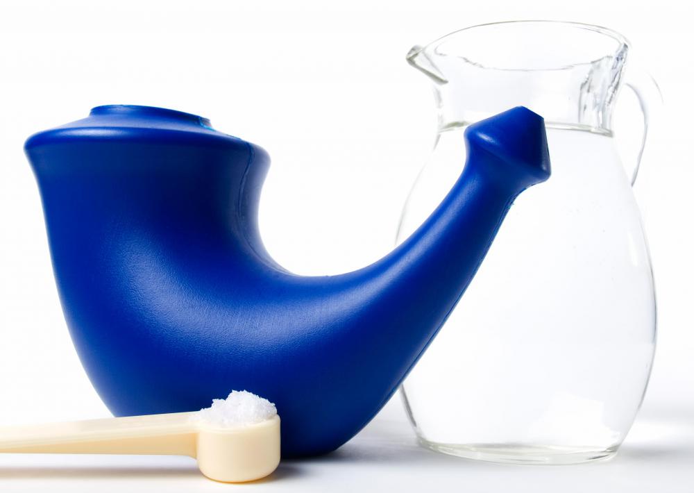 What are Neti Pots? (with pictures)