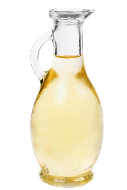 What Is a Natural Douche? (with pictures)