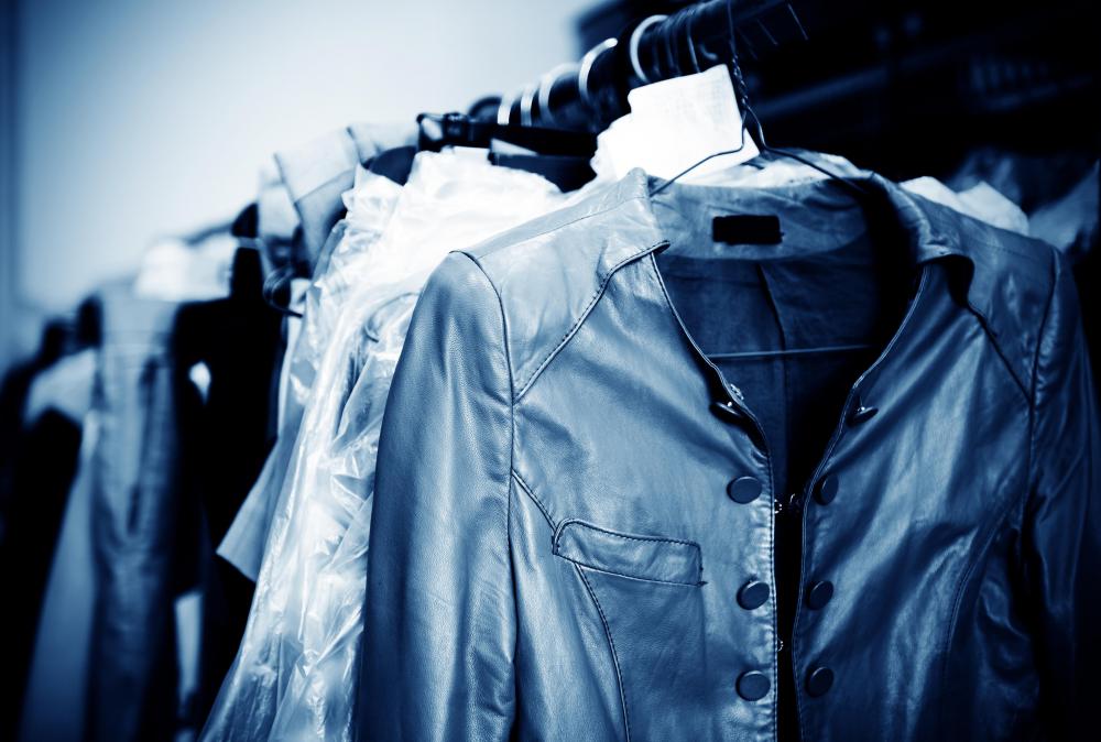 What is Dry Cleaning? (with pictures)