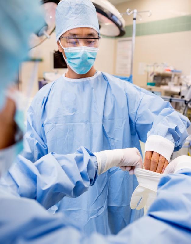 What are NonLatex Gloves? (with pictures)