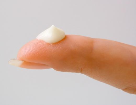 Biotin cream can be used to relieve dry skin.