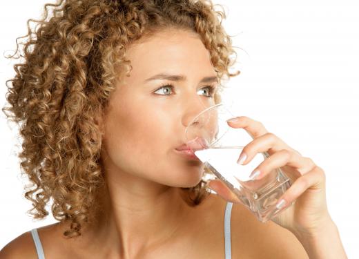 Drinking water can ease water retention.