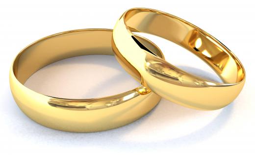 Pair of gold rings.