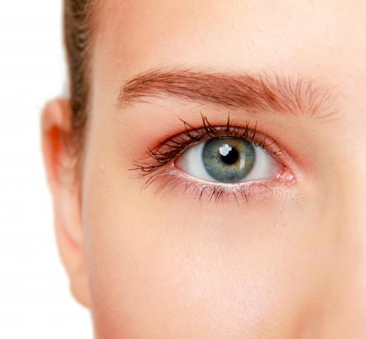 People with green eyes may benefit from deep brown eyeliner colors.