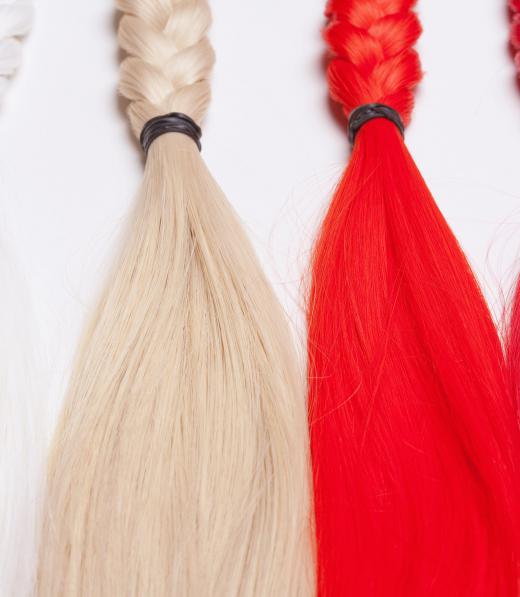 Bonding hair extensions usually involves longer wefts of hair that can be up to six inches long.