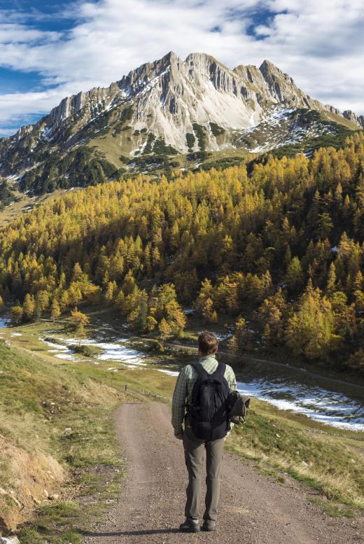 Hikers should wear water resistant clothing in case of rain or snow.