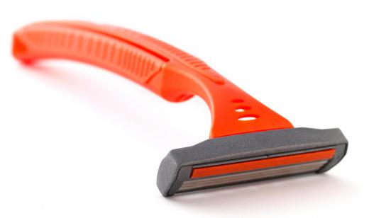 A disposable razor can be used to shave underarms.