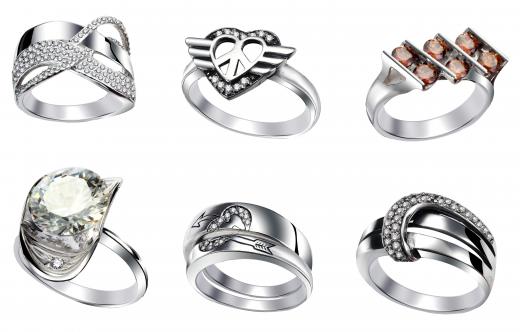 Rings, including one with chocolate diamonds.