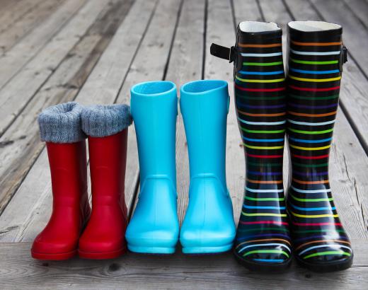 The roots of rain boots can be traced back to 200 years ago in England.