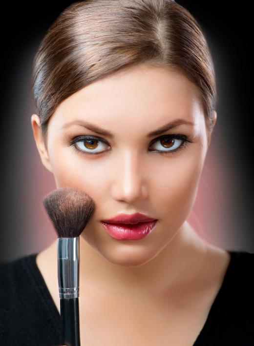 Blush is often used to accentuate the cheekbones of an oval face.