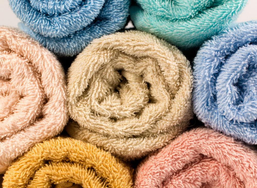 What is Fabric Softener? (with pictures)